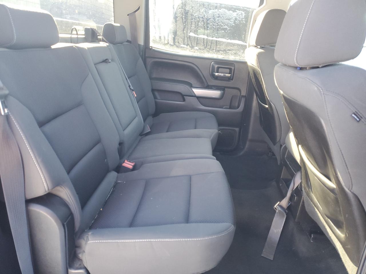 2015 Chevrolet Silverado - Image 10