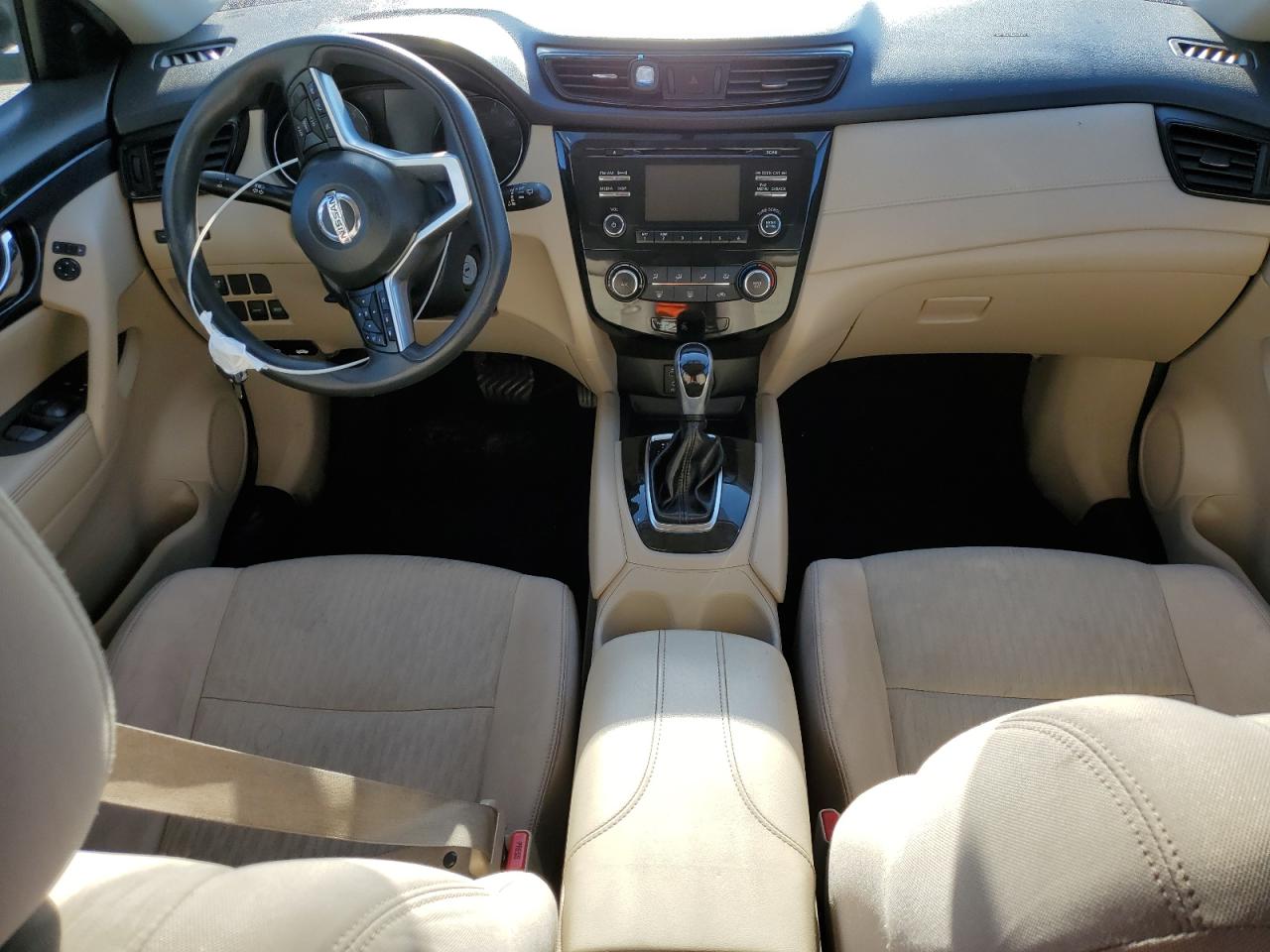2017 Nissan Rogue - Image 8