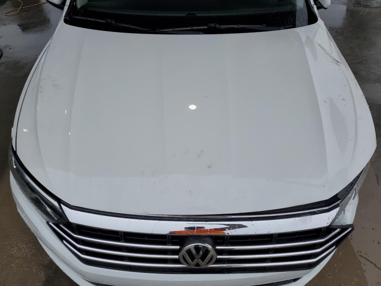 2019 Volkswagen Jetta - Image 11