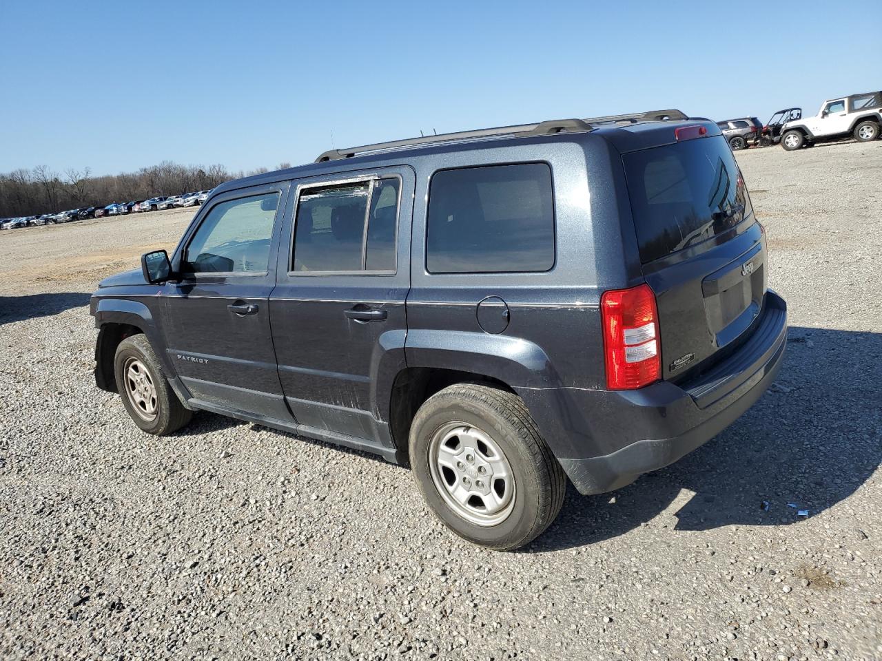 2016 Jeep Liberty (Patriot) - Image 2