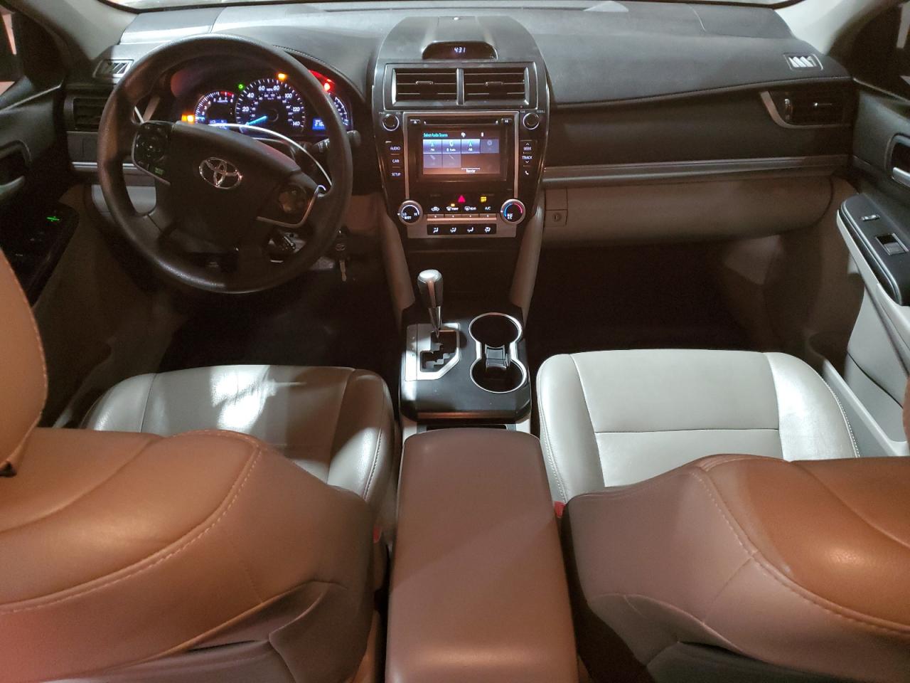 2014 Toyota Camry - Image 8