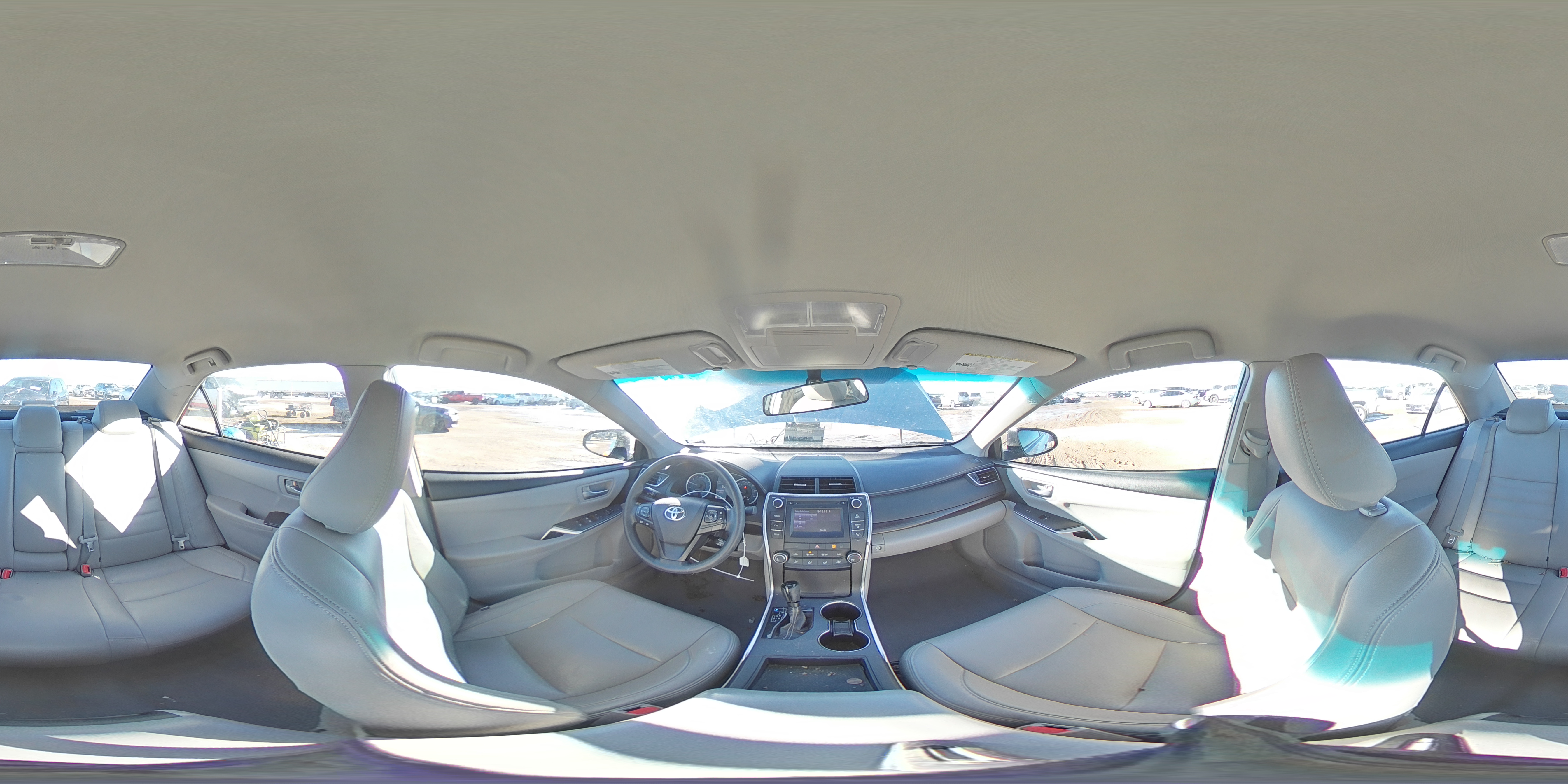 2016 Toyota Camry - Image 12