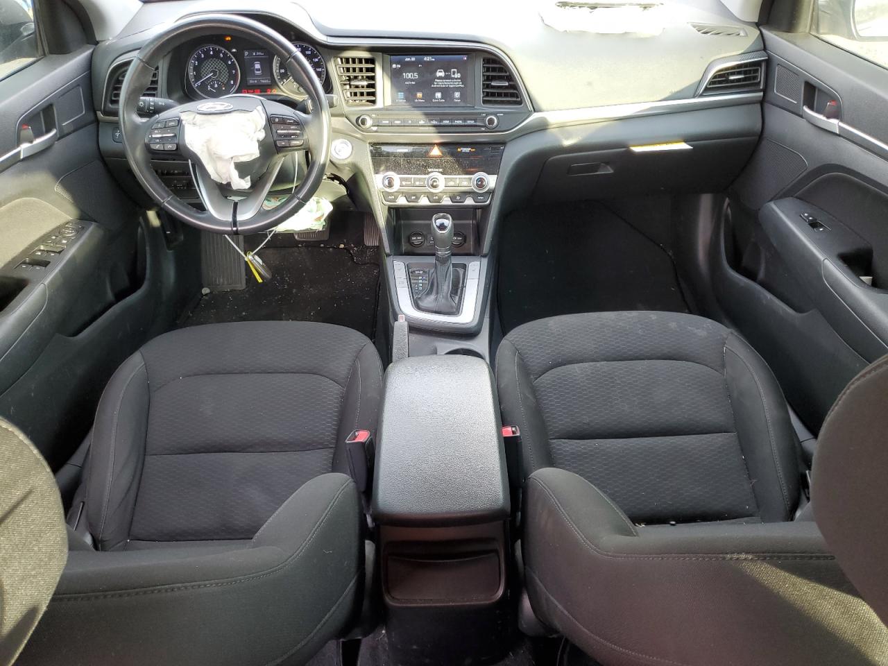 2020 Hyundai Elantra - Image 8