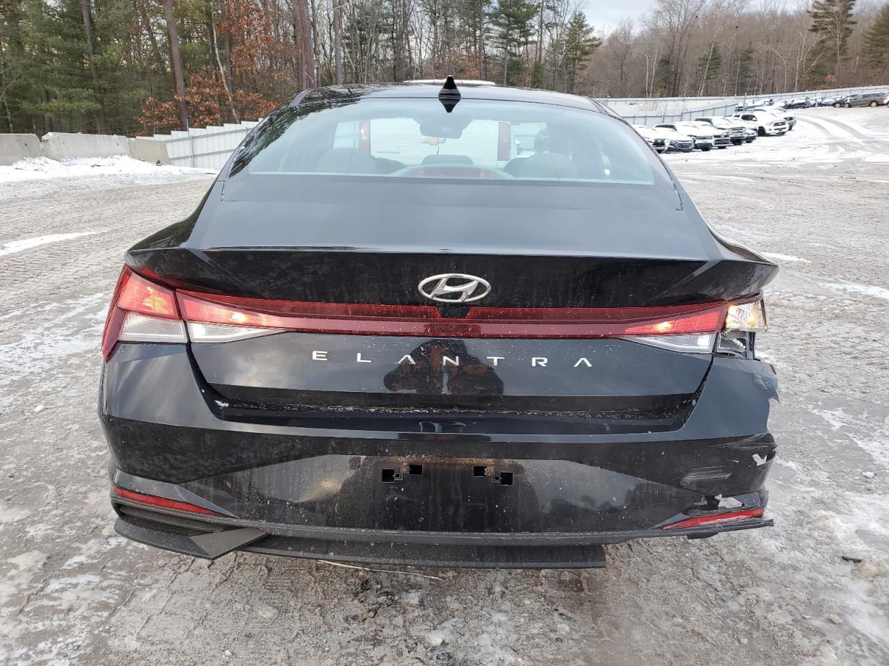 2023 Hyundai Elantra - Image 6