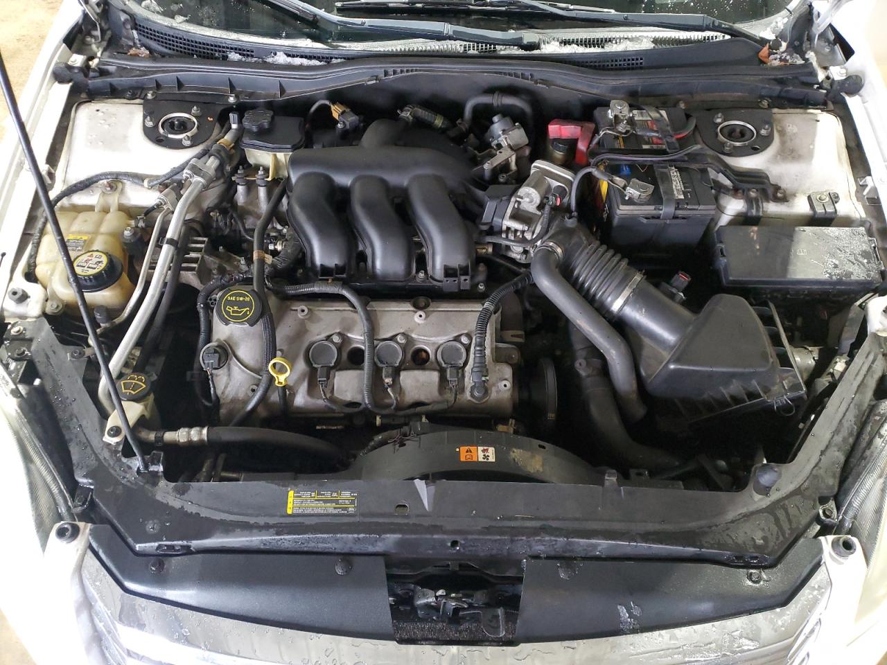 2009 Ford Fusion - Image 11