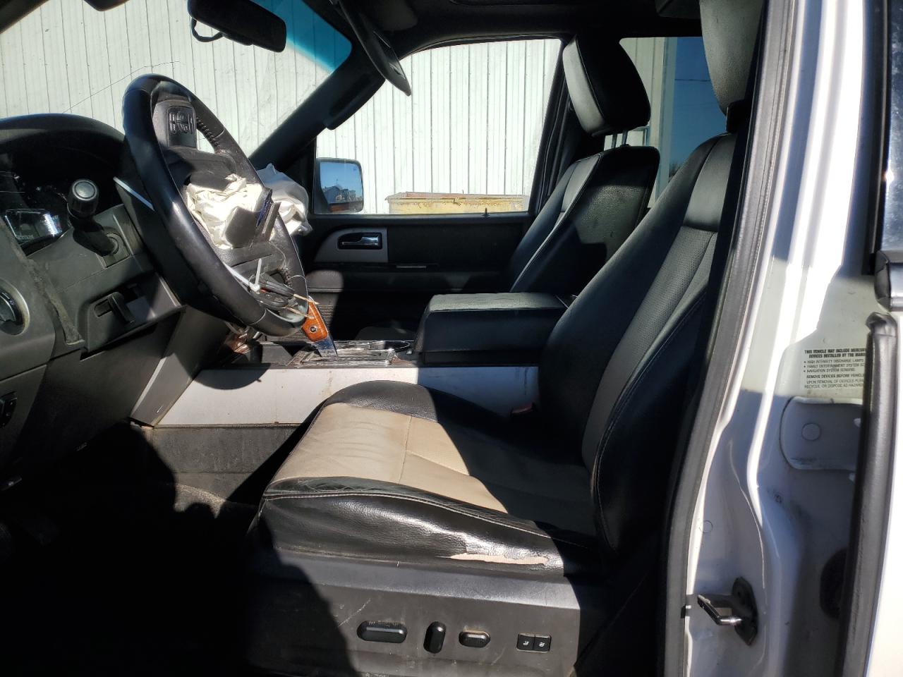 2010 Ford Expedition - Image 7