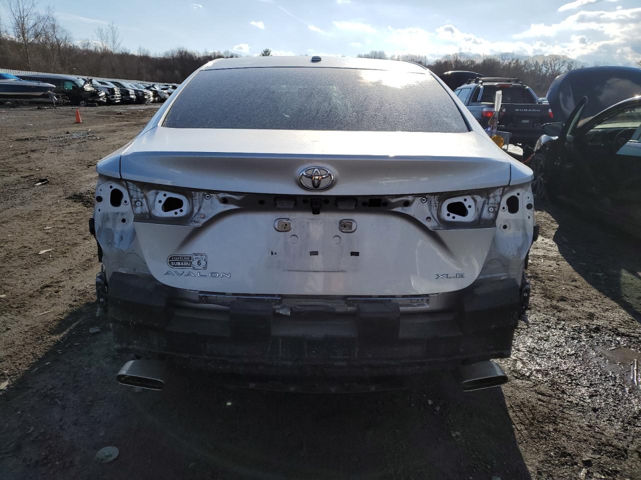 2013 Toyota Avalon - Image 6