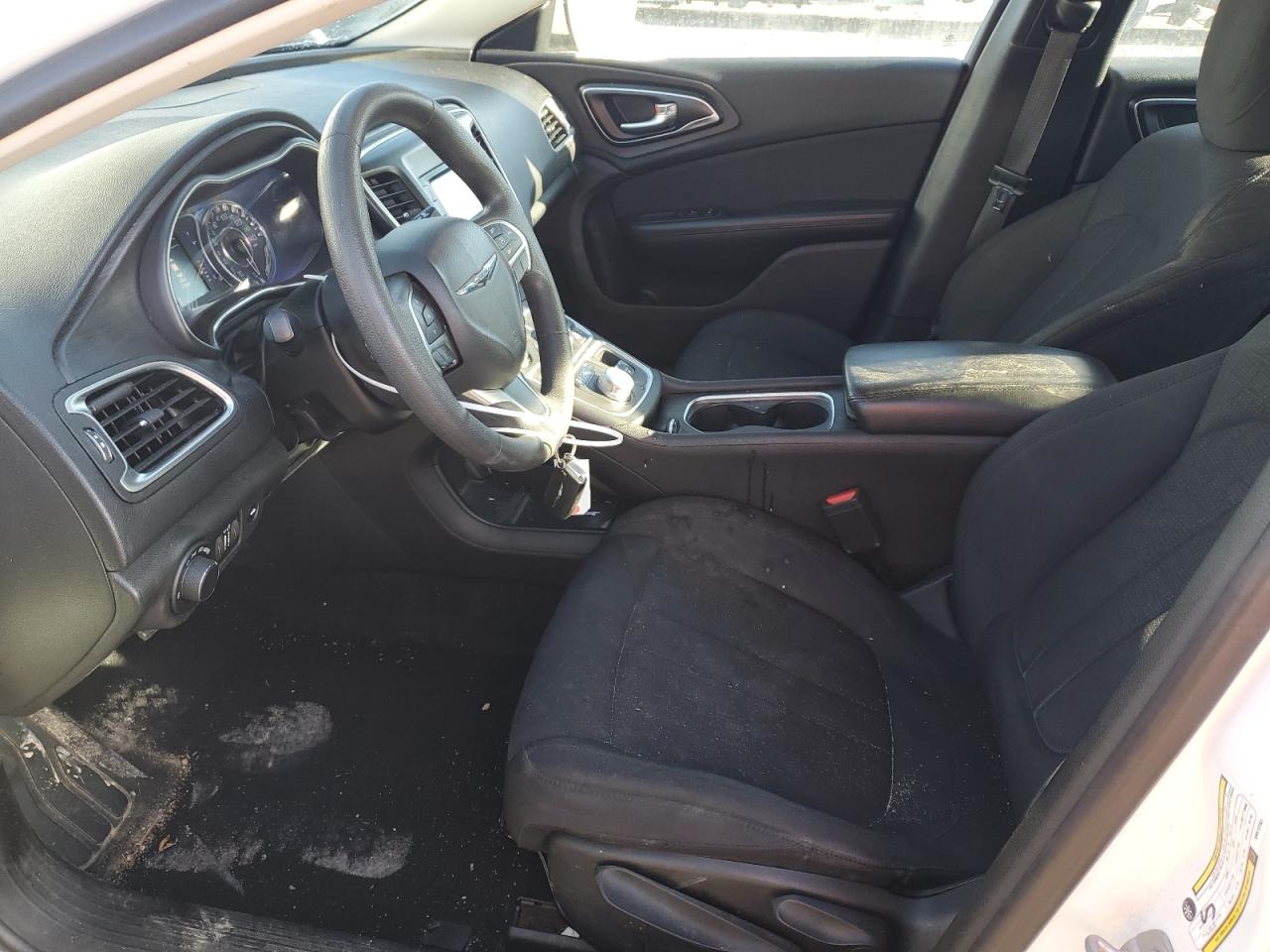 2017 Chrysler 200 - Image 7