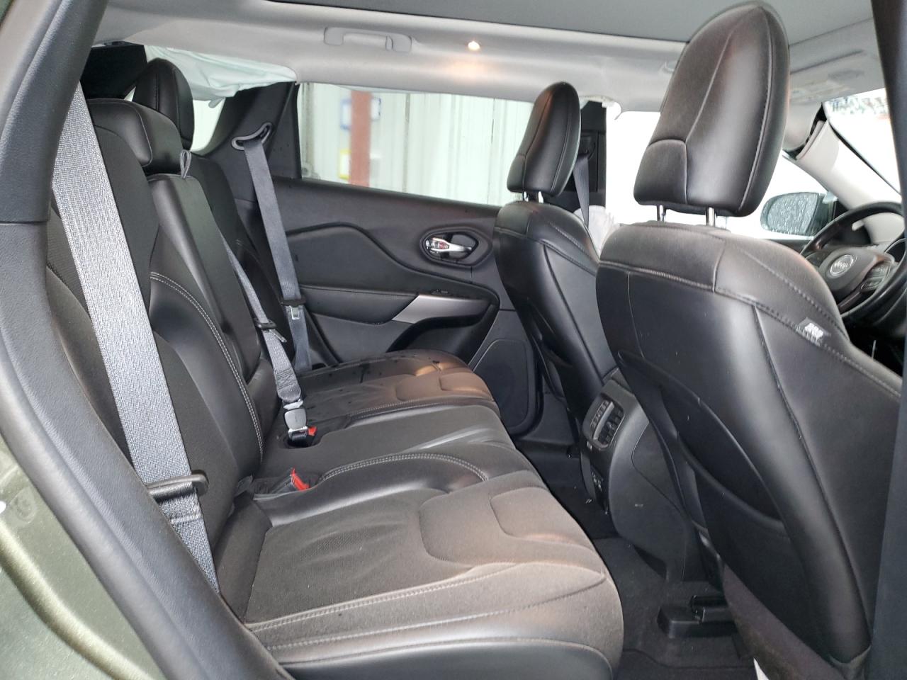 2021 Jeep Grand Cherokee - Image 11