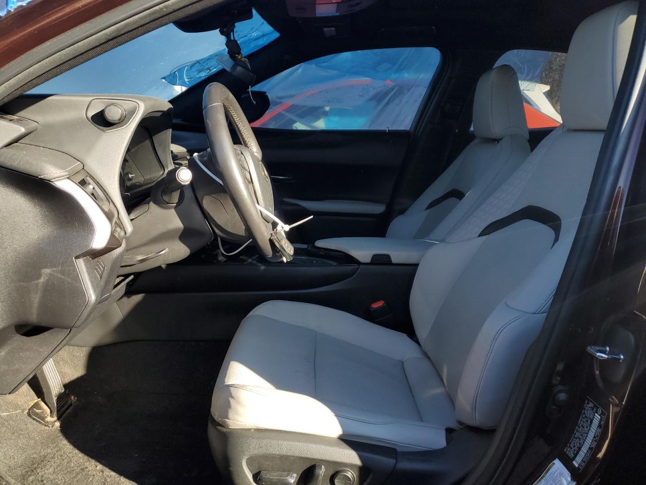 2020 Lexus UX - Image 7