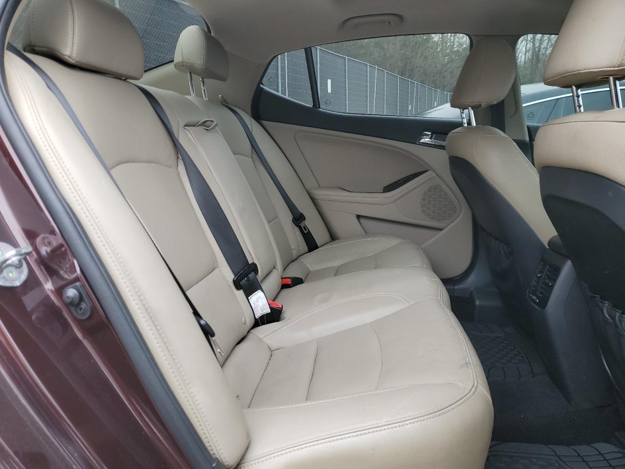 2013 Kia Optima - Image 10