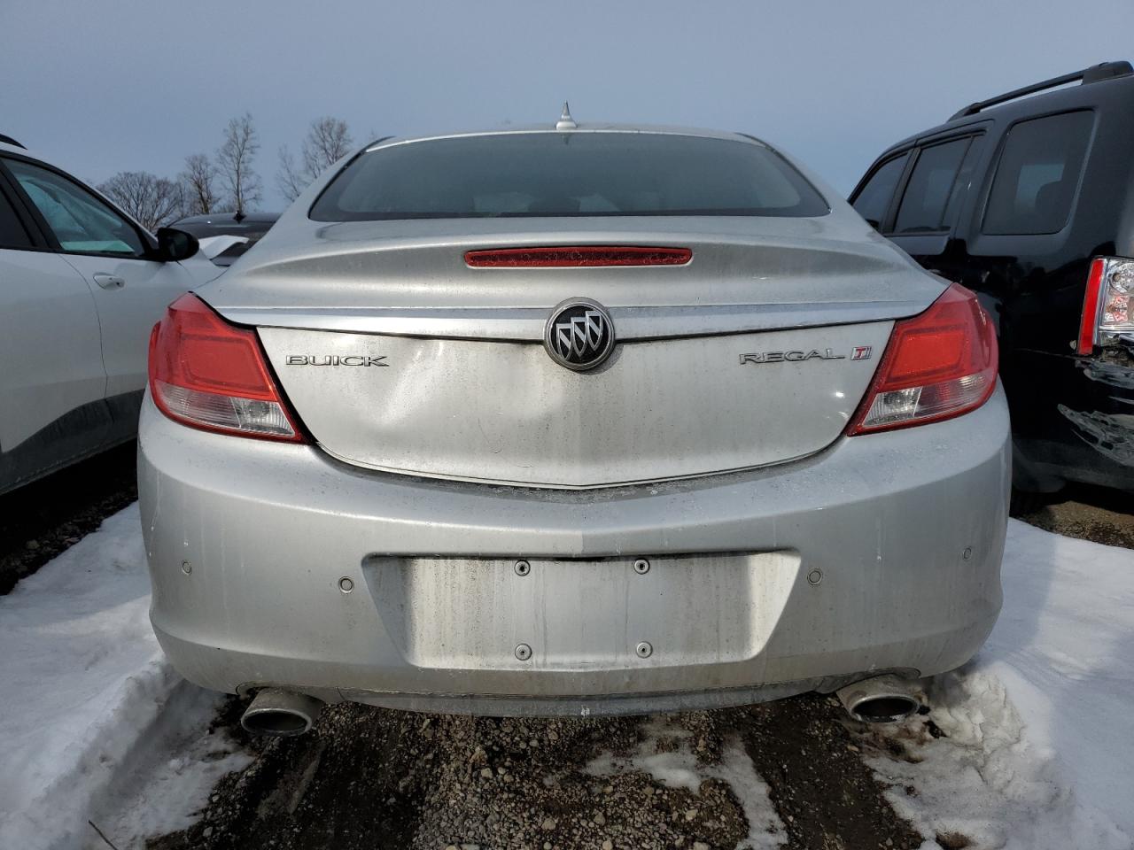 2012 Buick Regal - Image 6
