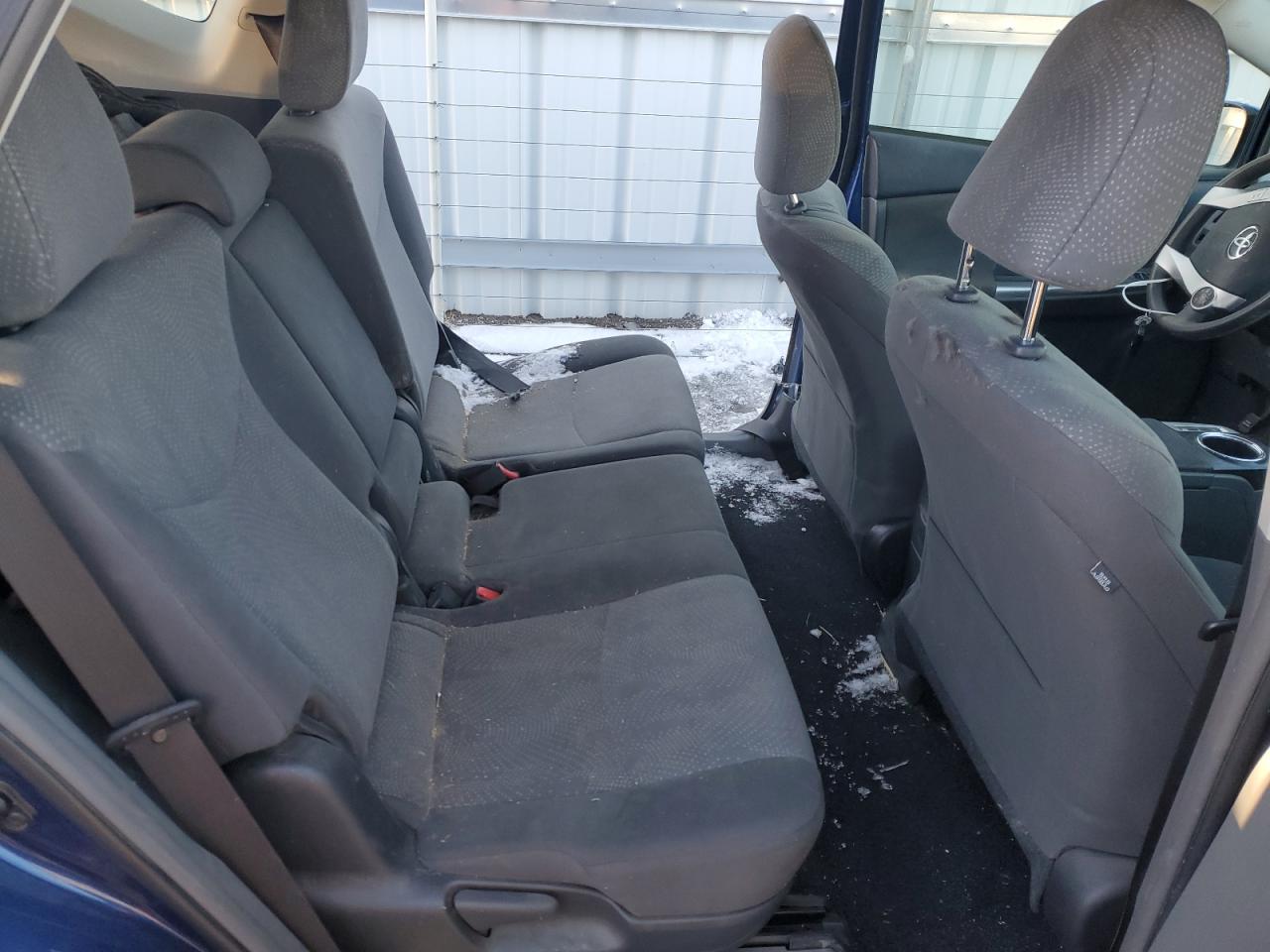 2014 Toyota Prius - Image 10