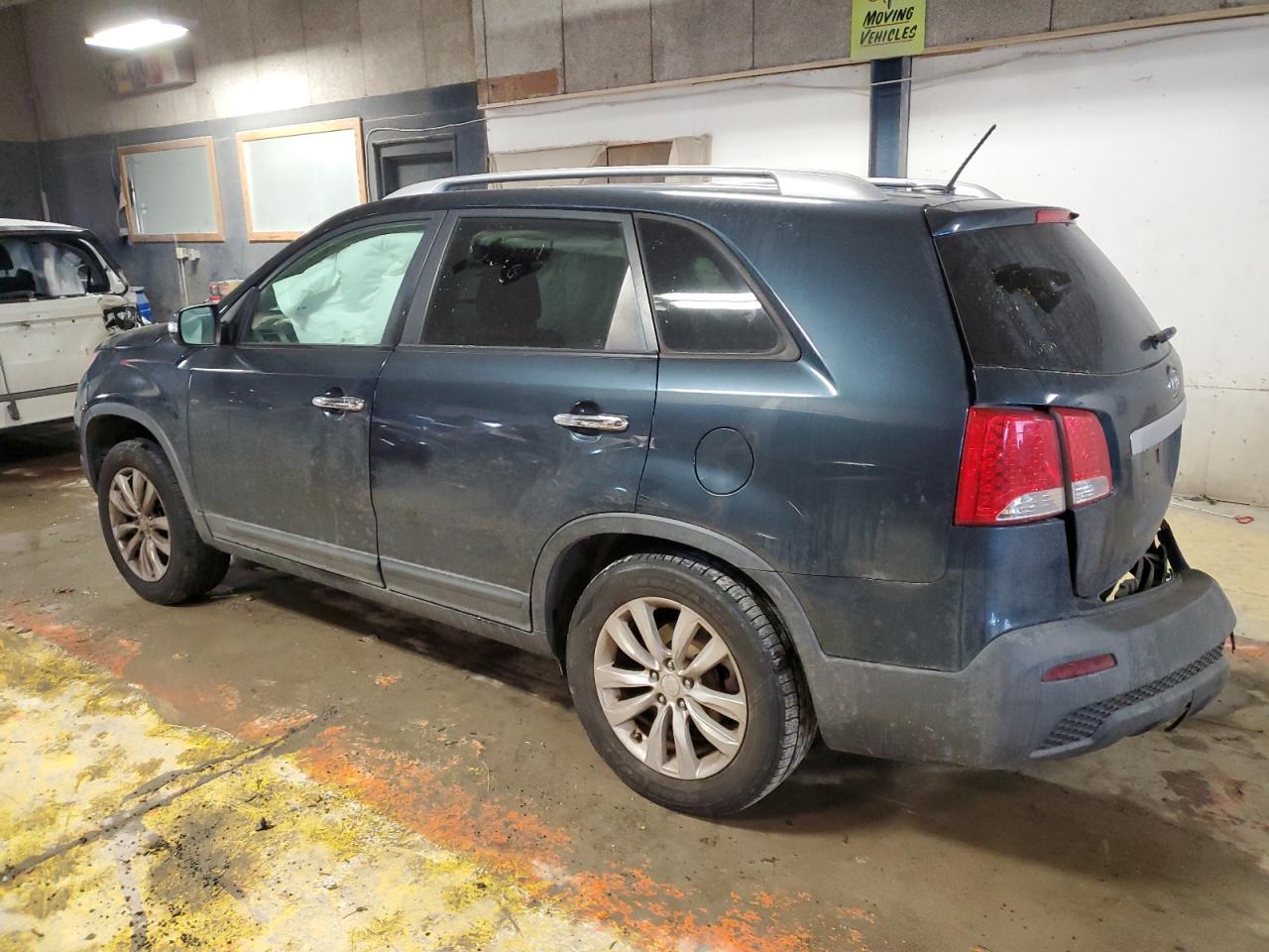 2011 Kia Sorento - Image 2