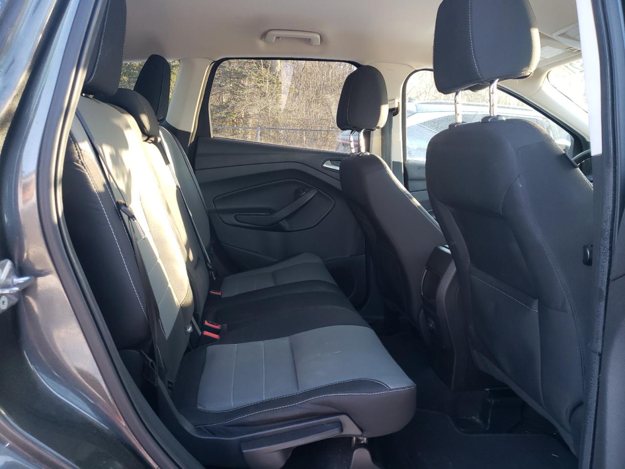 2015 Ford Escape - Image 11