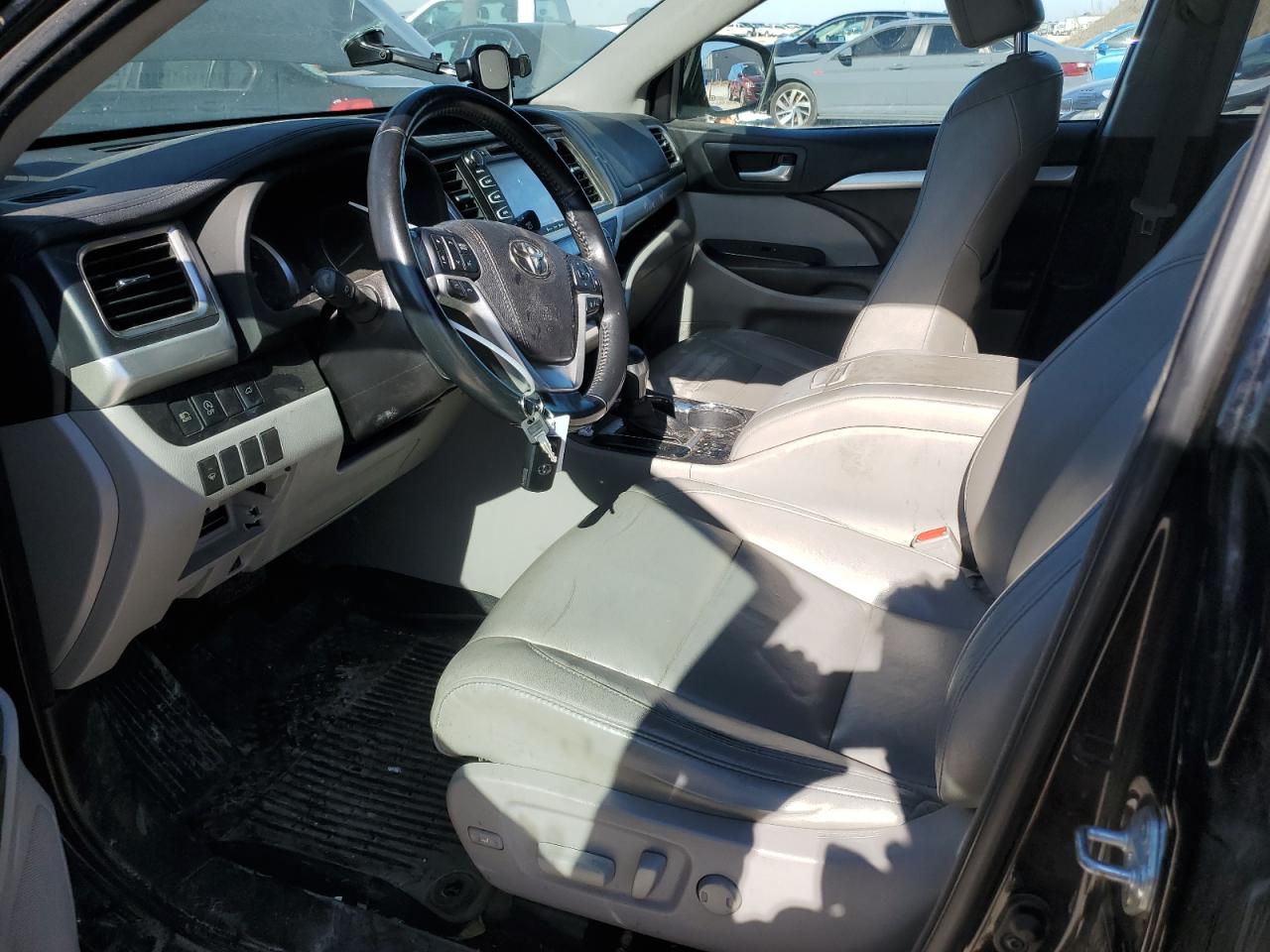 2018 Toyota Highlander - Image 7