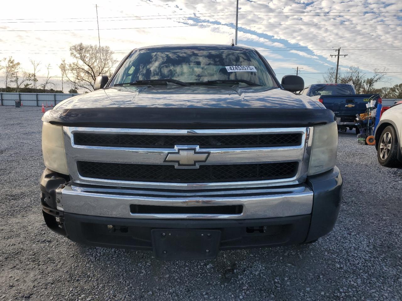 2010 Chevrolet Silverado - Image 5