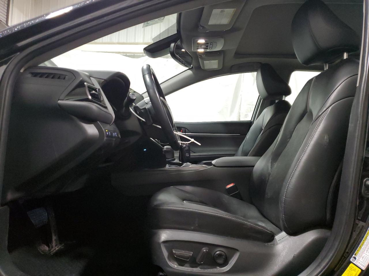 2022 Toyota Camry - Image 7
