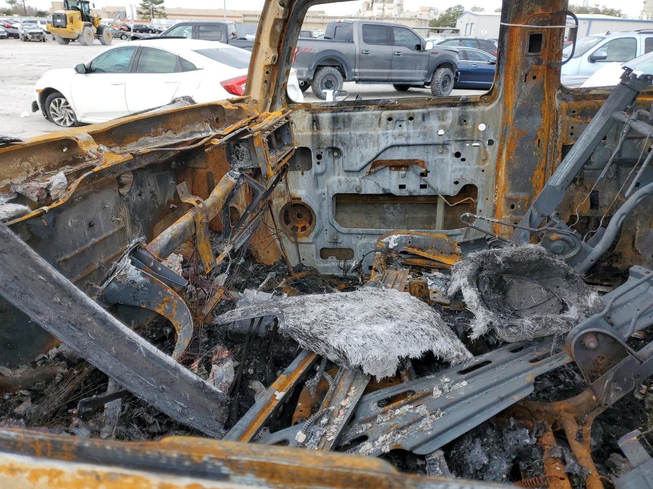 2004 Hummer H2 - Image 7