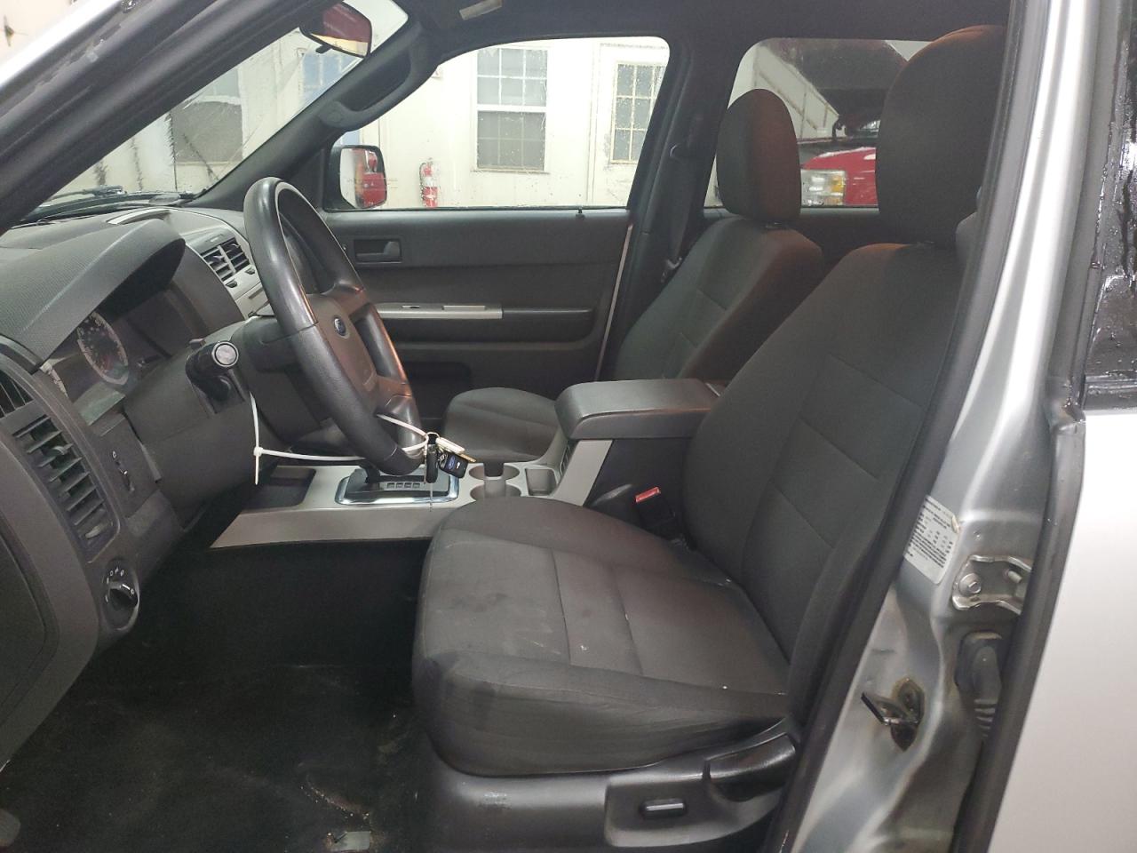 2010 Ford Escape - Image 7
