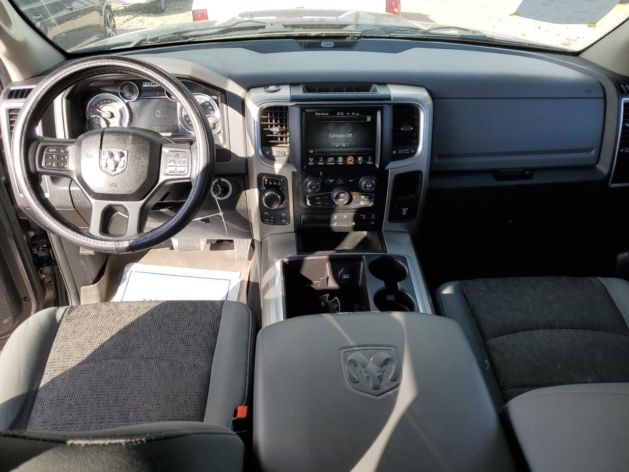 2015 RAM 1500 - Image 8