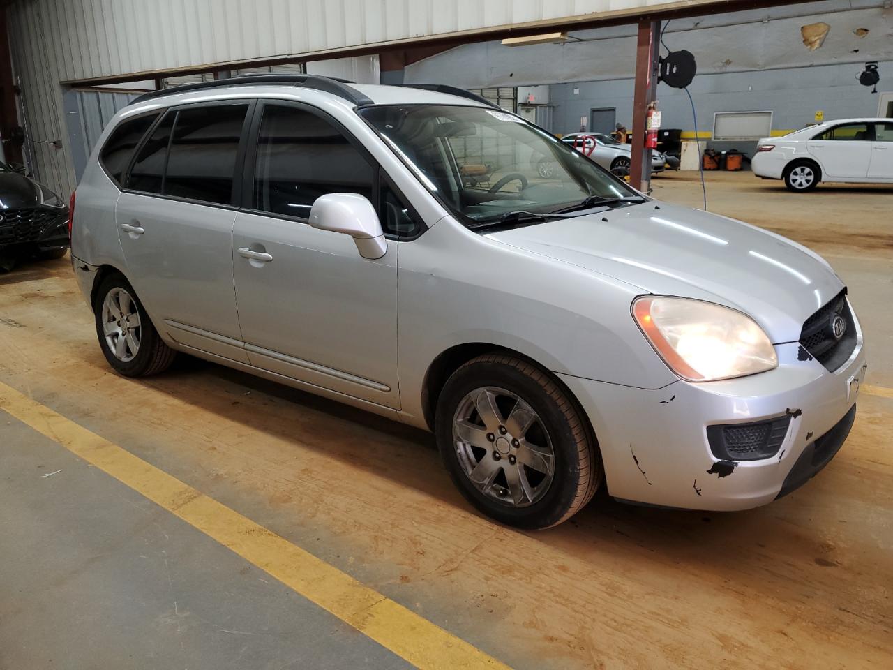 2008 Kia Rondo - Image 4