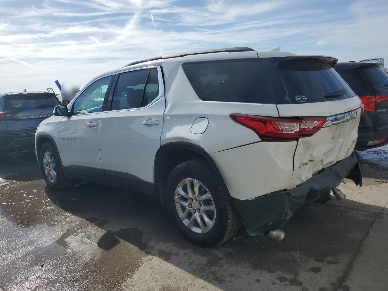 2021 Chevrolet Traverse - Image 2