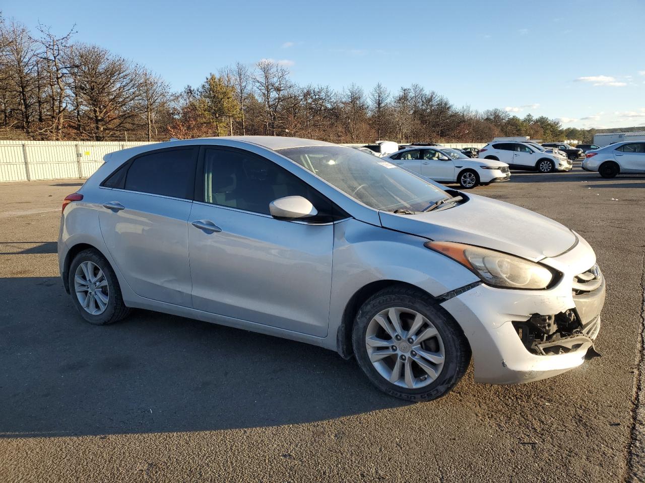 VIN KMHD35LE7DU153322 2013 HYUNDAI ELANTRA no.4