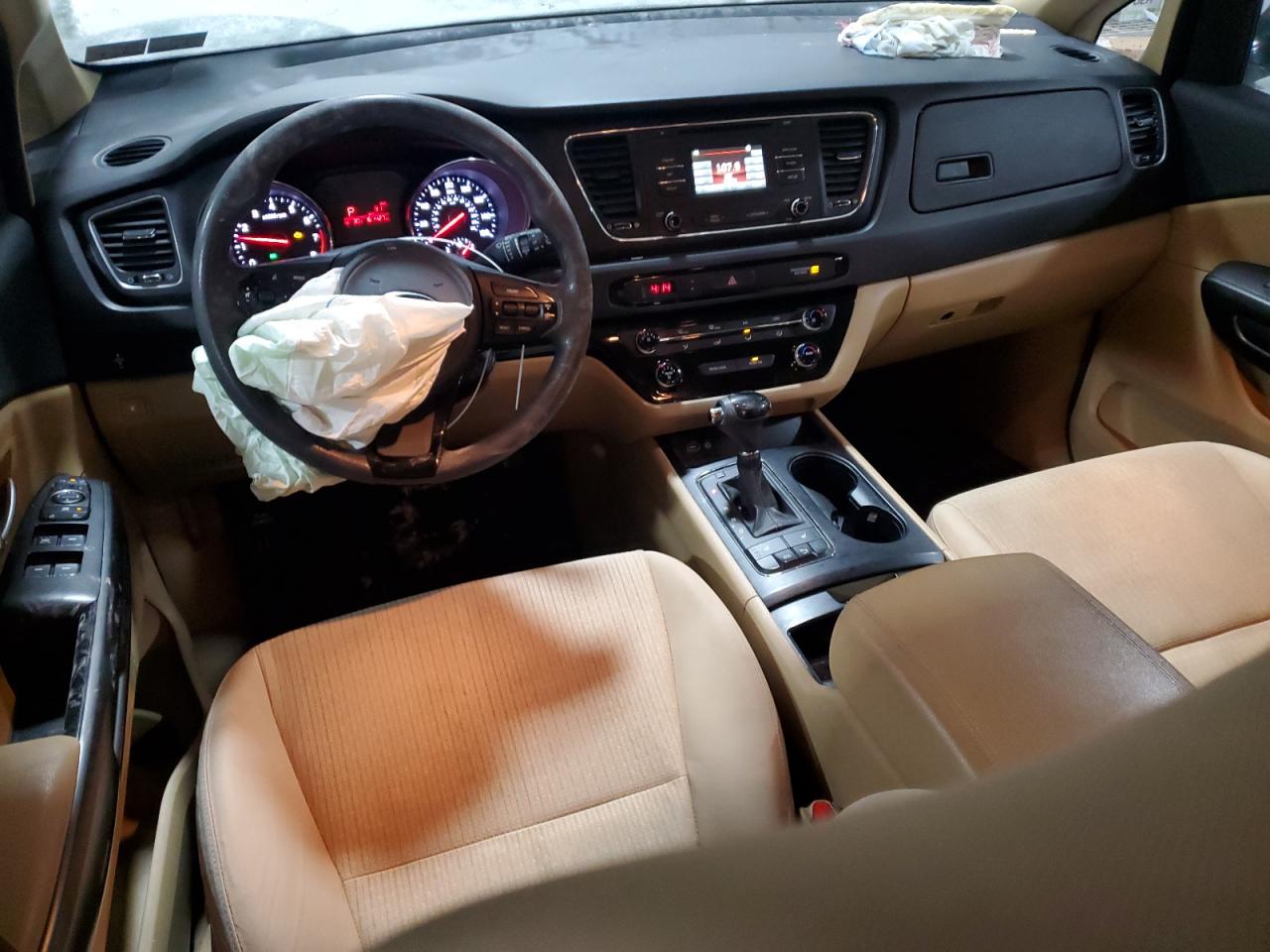 2016 Kia Sedona - Image 8