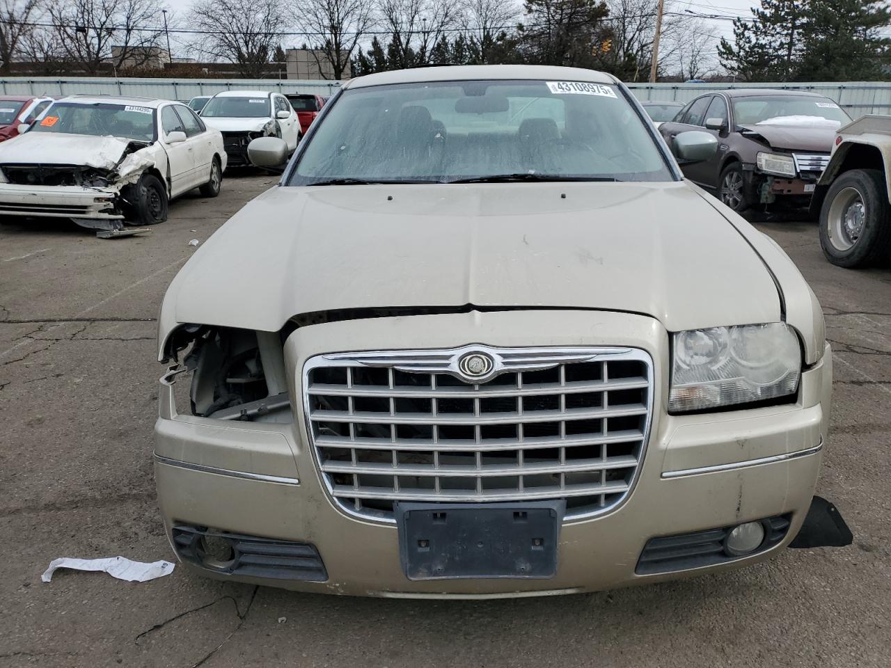 2006 Chrysler 300 - Image 5