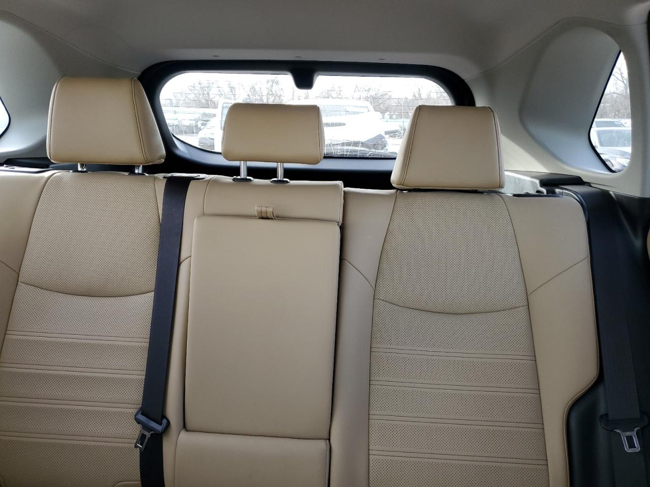 2019 Toyota RAV 4 - Image 10