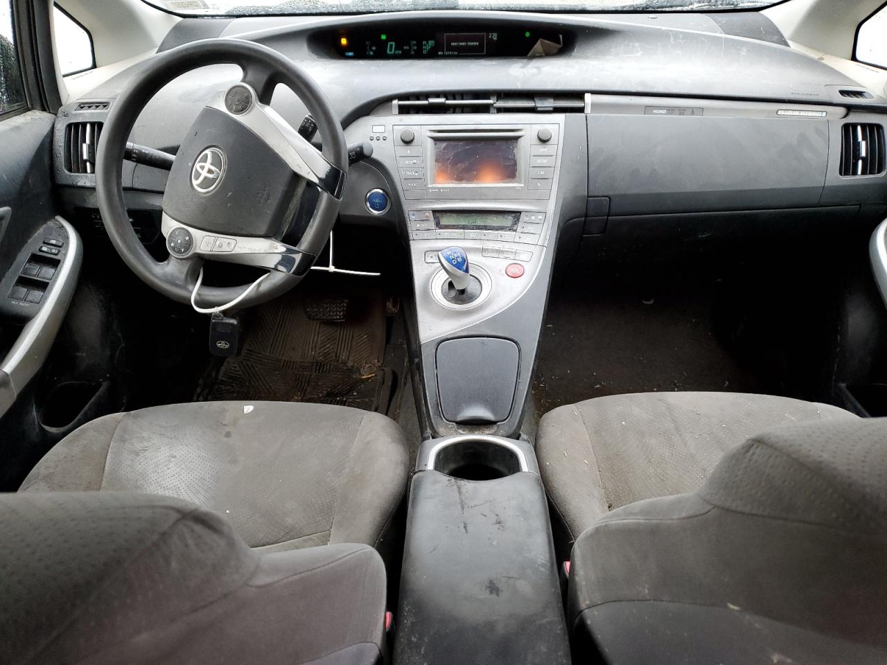 2013 Toyota Prius - Image 8