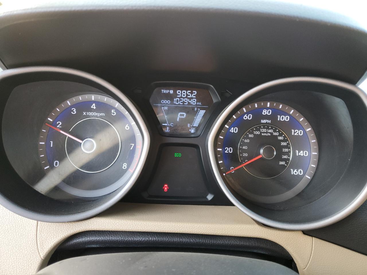 2012 Hyundai Elantra - Image 9