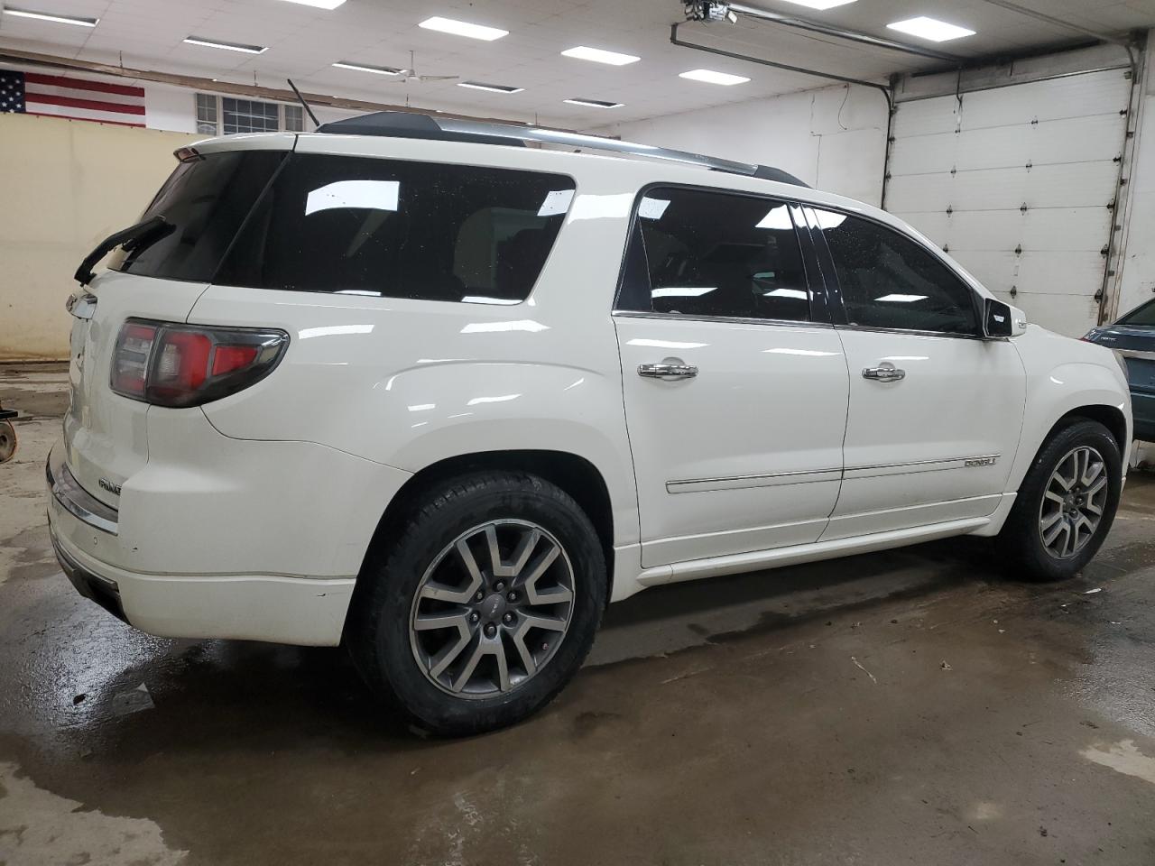 2014 GMC Acadia - Image 3