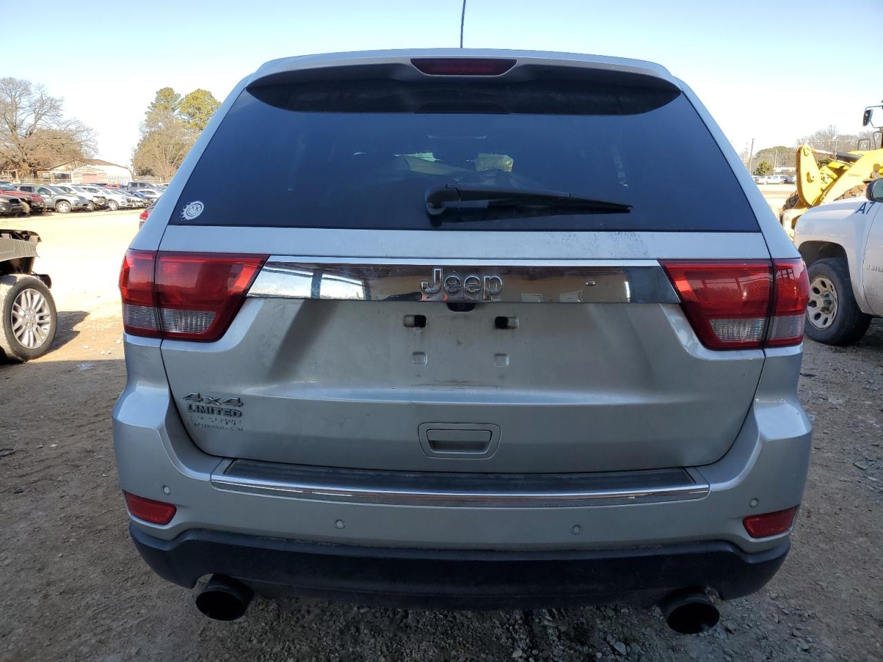 2011 Jeep Grand Cherokee - Image 6