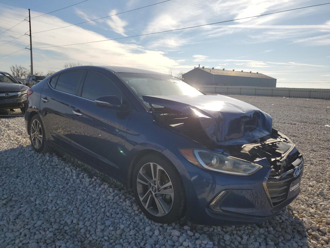 2017 Hyundai Elantra - Image 4