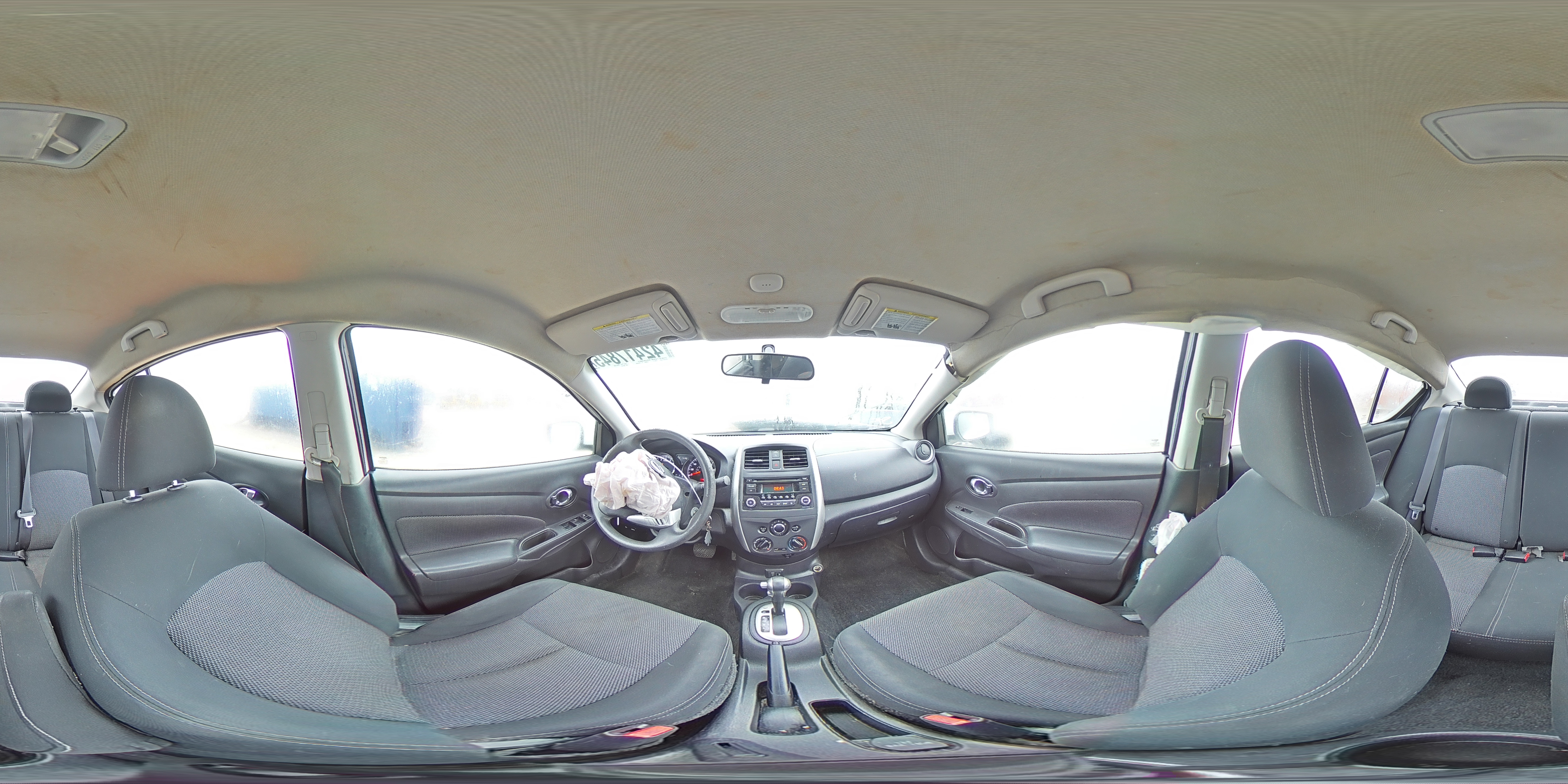 2018 Nissan Versa - Image 11