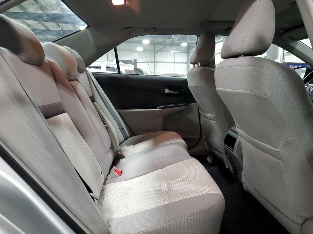 2014 Toyota Camry - Image 10