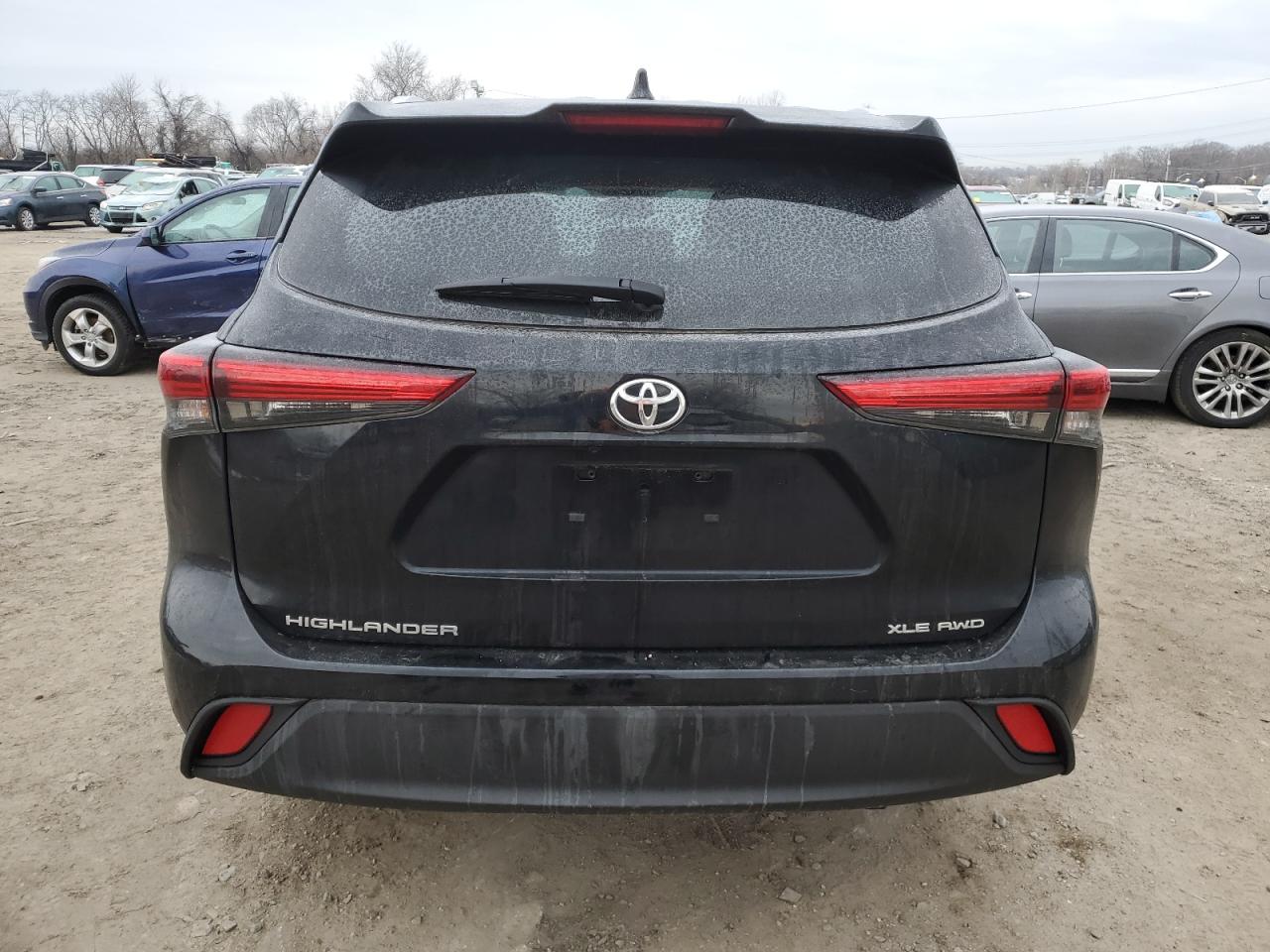 2020 Toyota Highlander - Image 6