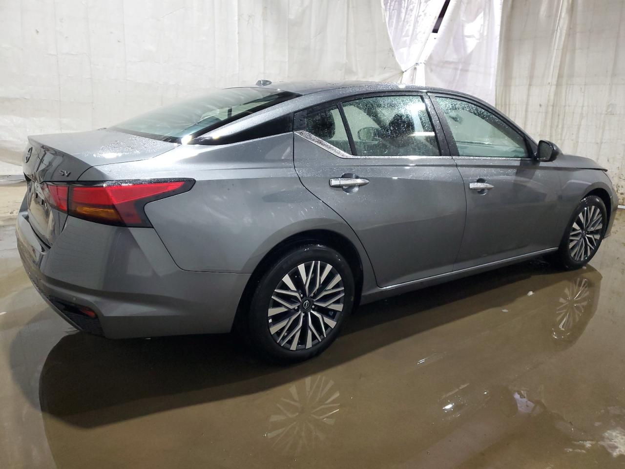 2024 Nissan Altima - Image 3