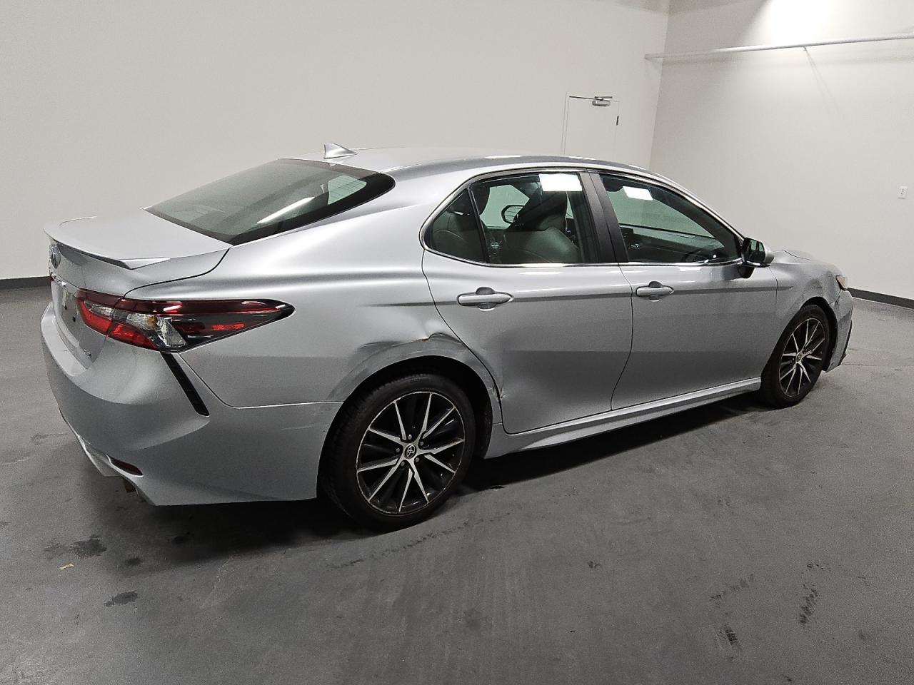 2022 Toyota Camry - Image 3