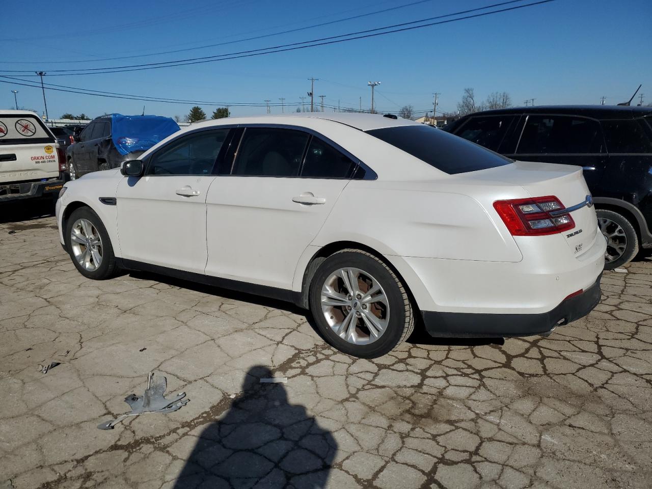 2013 Ford Taurus - Image 2