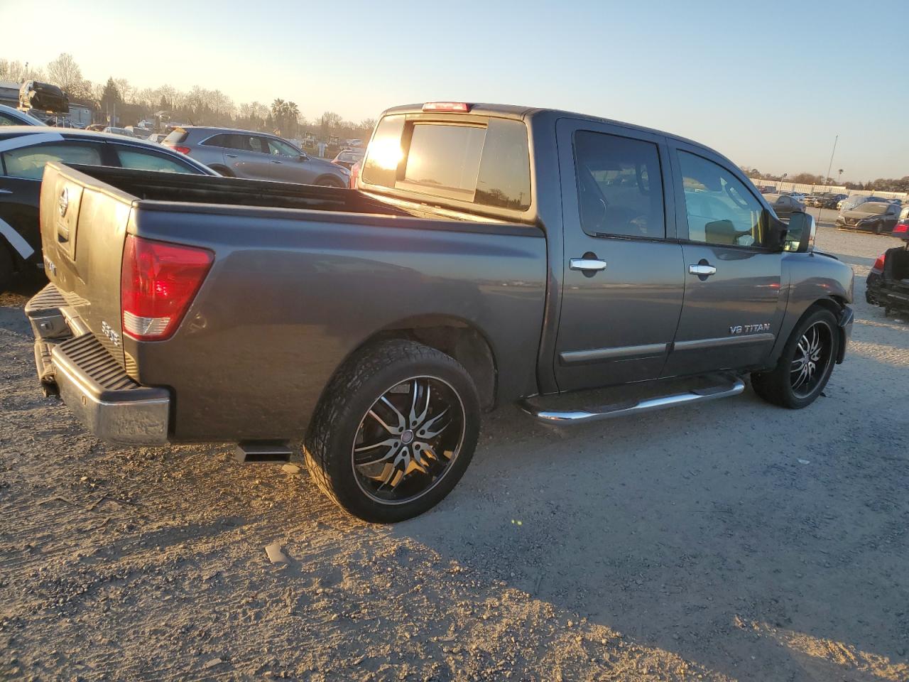 2005 Nissan Titan - Image 3
