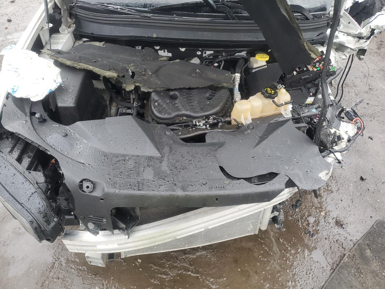 2019 Jeep Grand Cherokee - Image 12