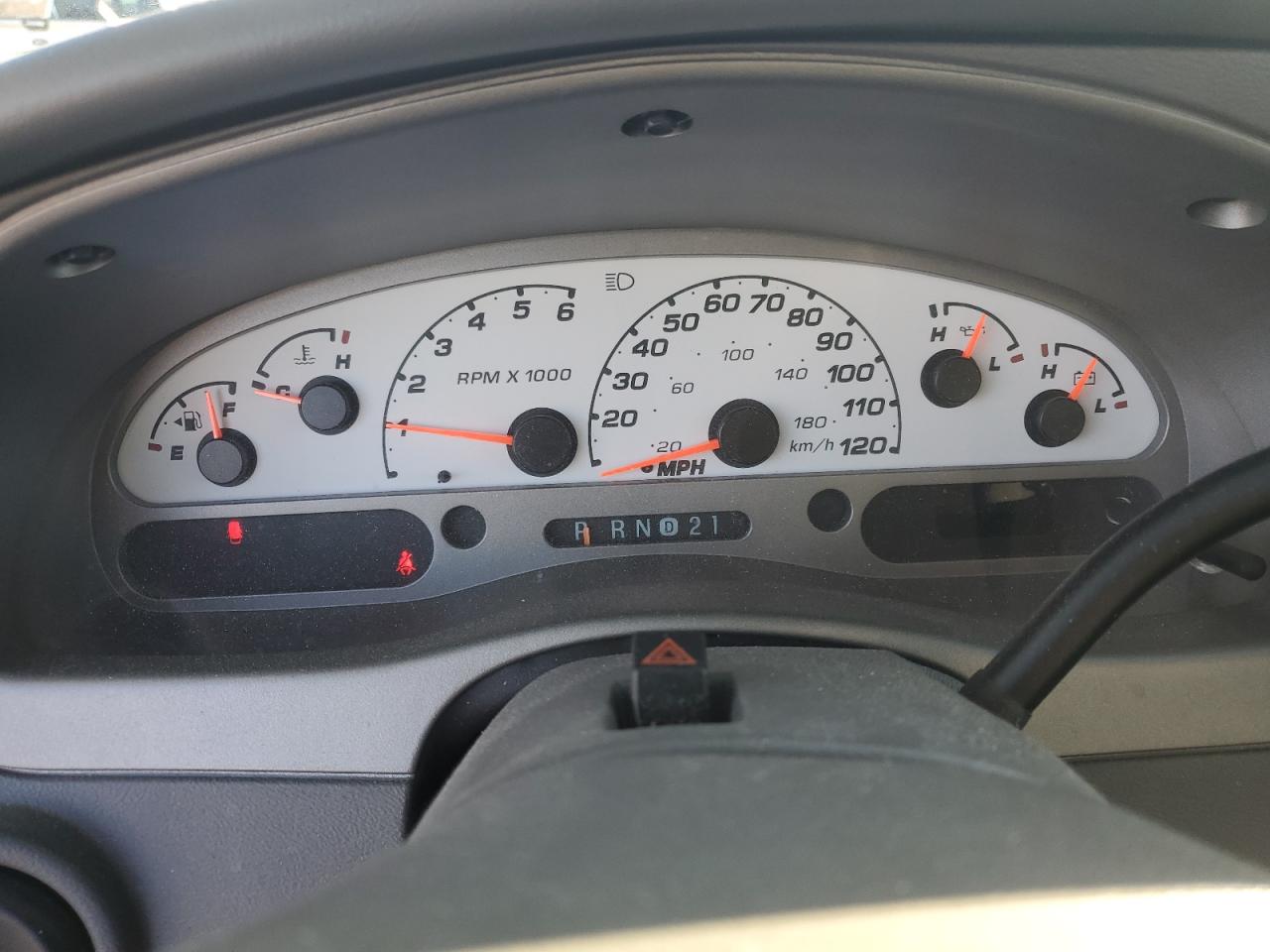 2004 Ford Explorer - Image 9