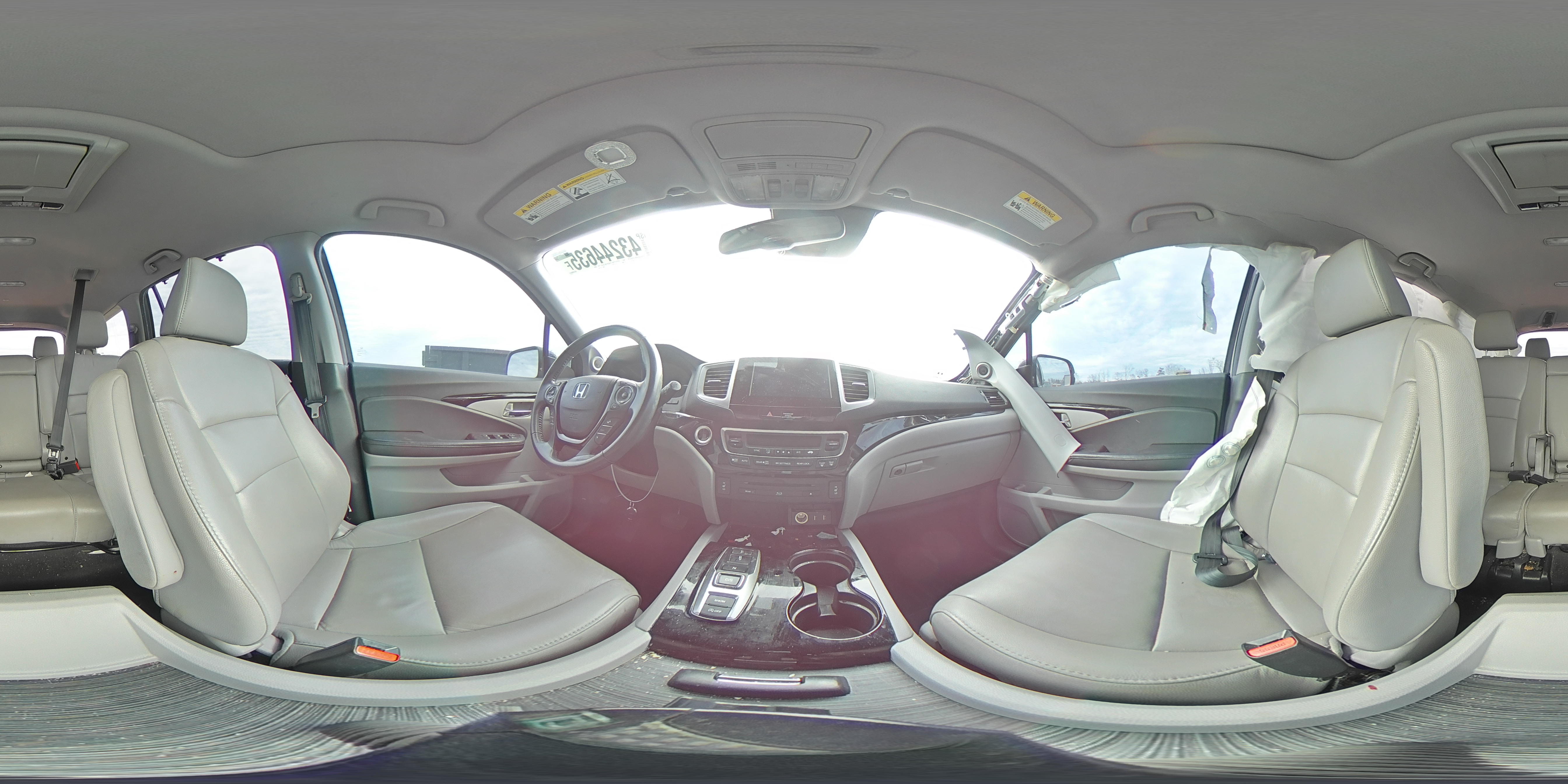 2017 Honda Pilot - Image 14