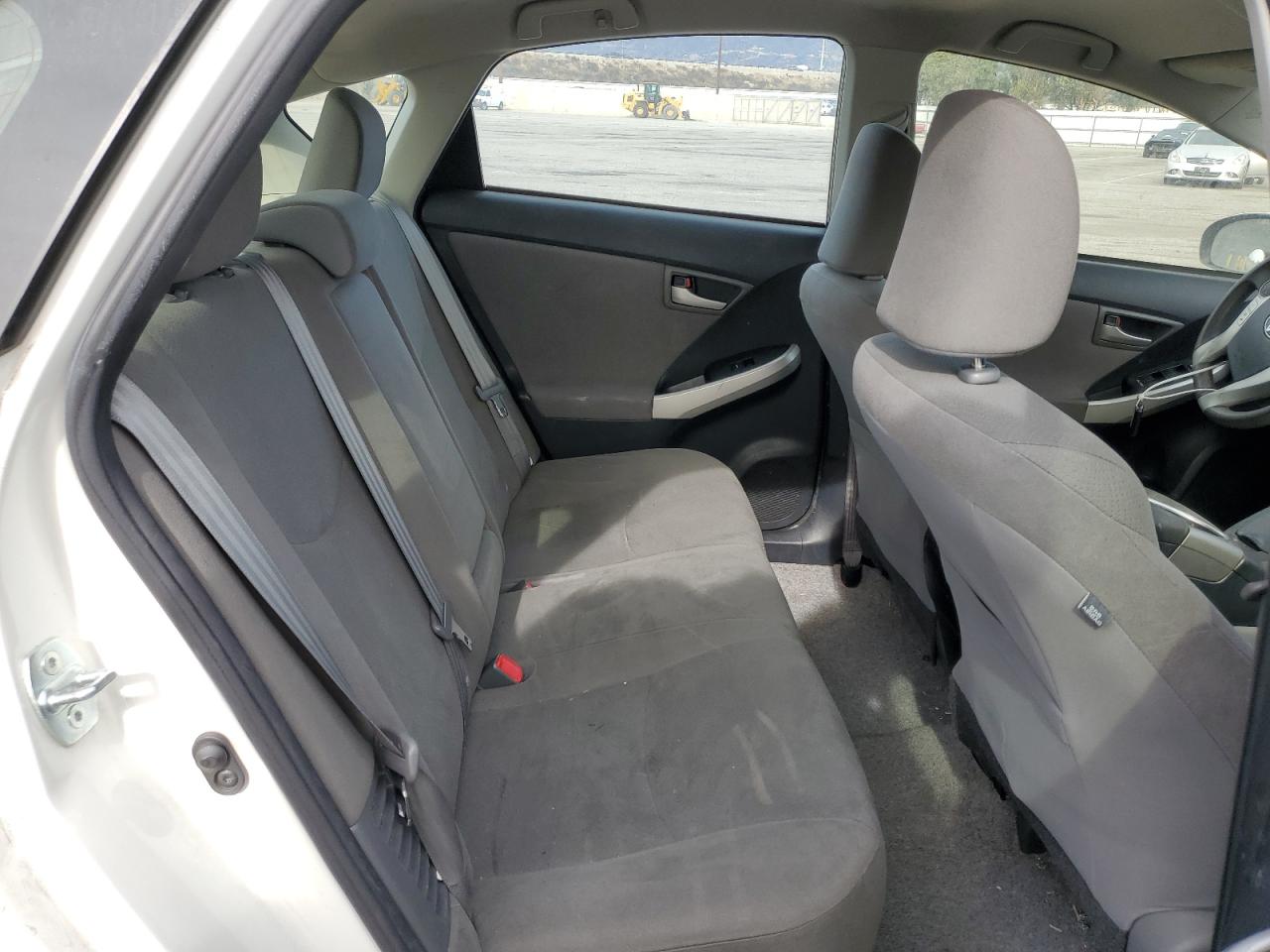 2014 Toyota Prius - Image 10