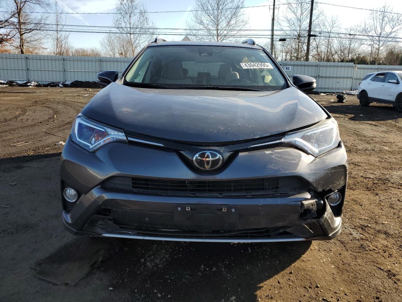 2018 Toyota RAV 4 - Image 5