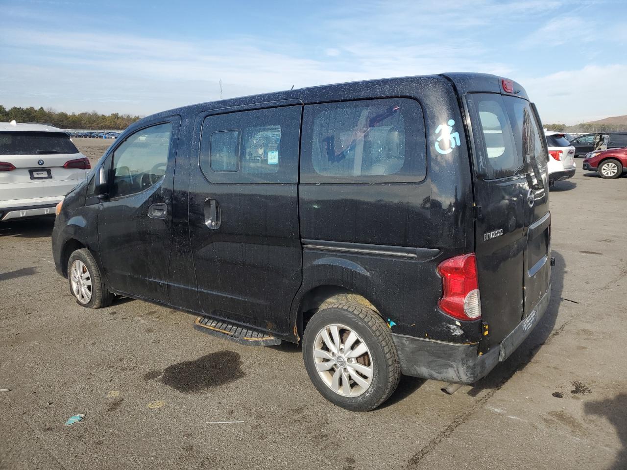 VIN 3N8CM0JT0FK720513 2015 NISSAN NV no.2