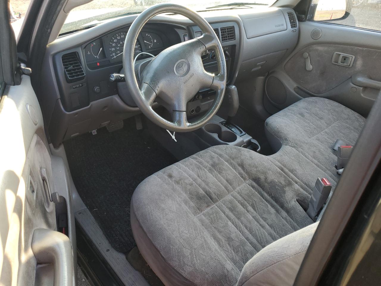 2002 Toyota Tacoma - Image 8